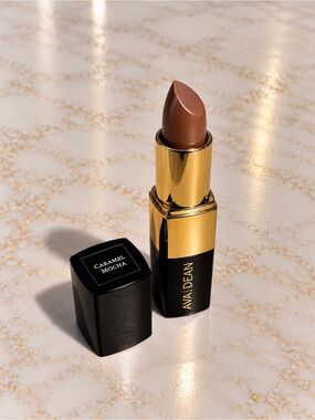Caramel Mocha

Ava Dean Lipstick – Caramel Mocha – NEW / Discontinued – AJ McLea